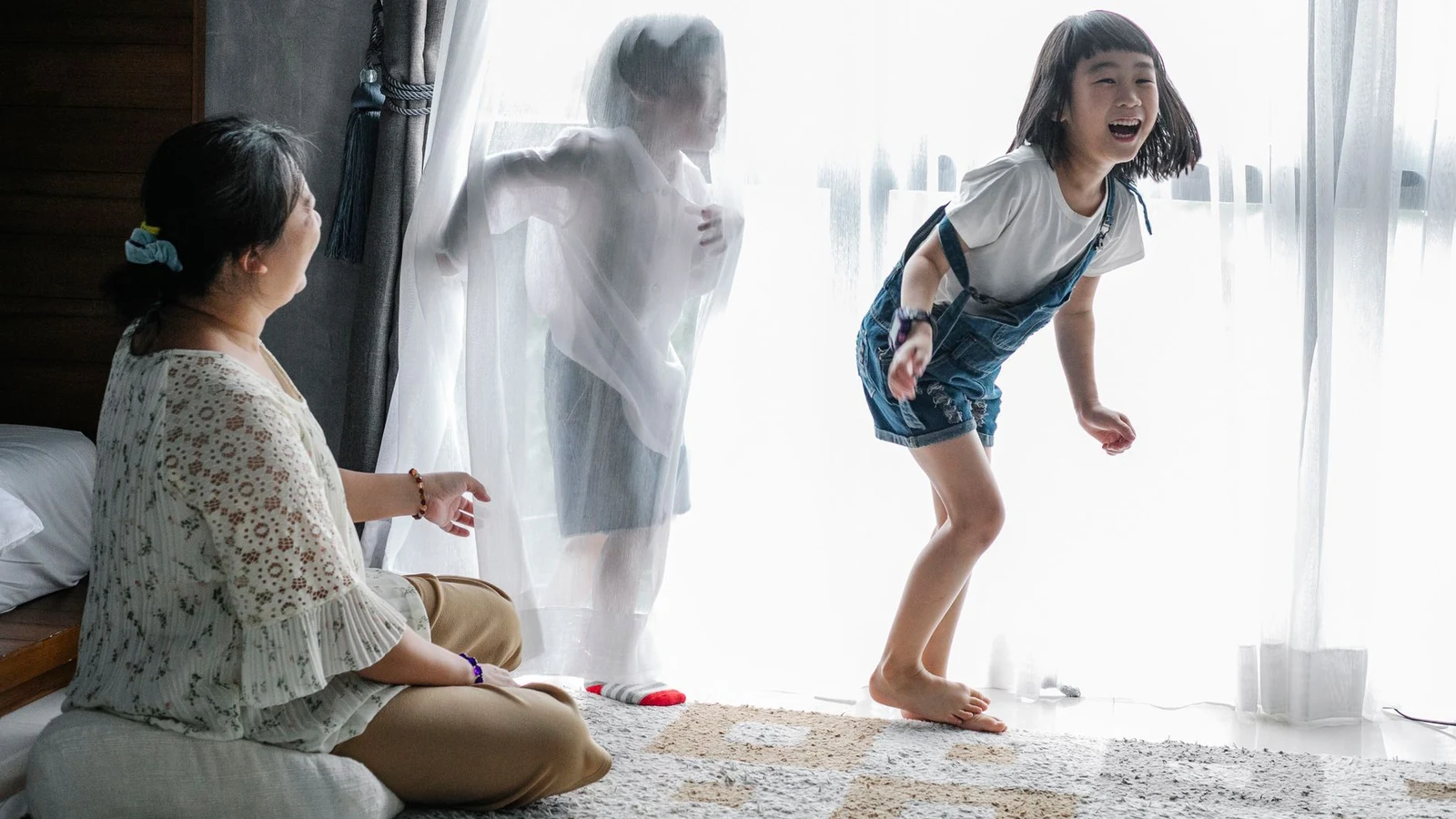 15 Activities for Kids When Mom Needs a Break (No Prep Required)