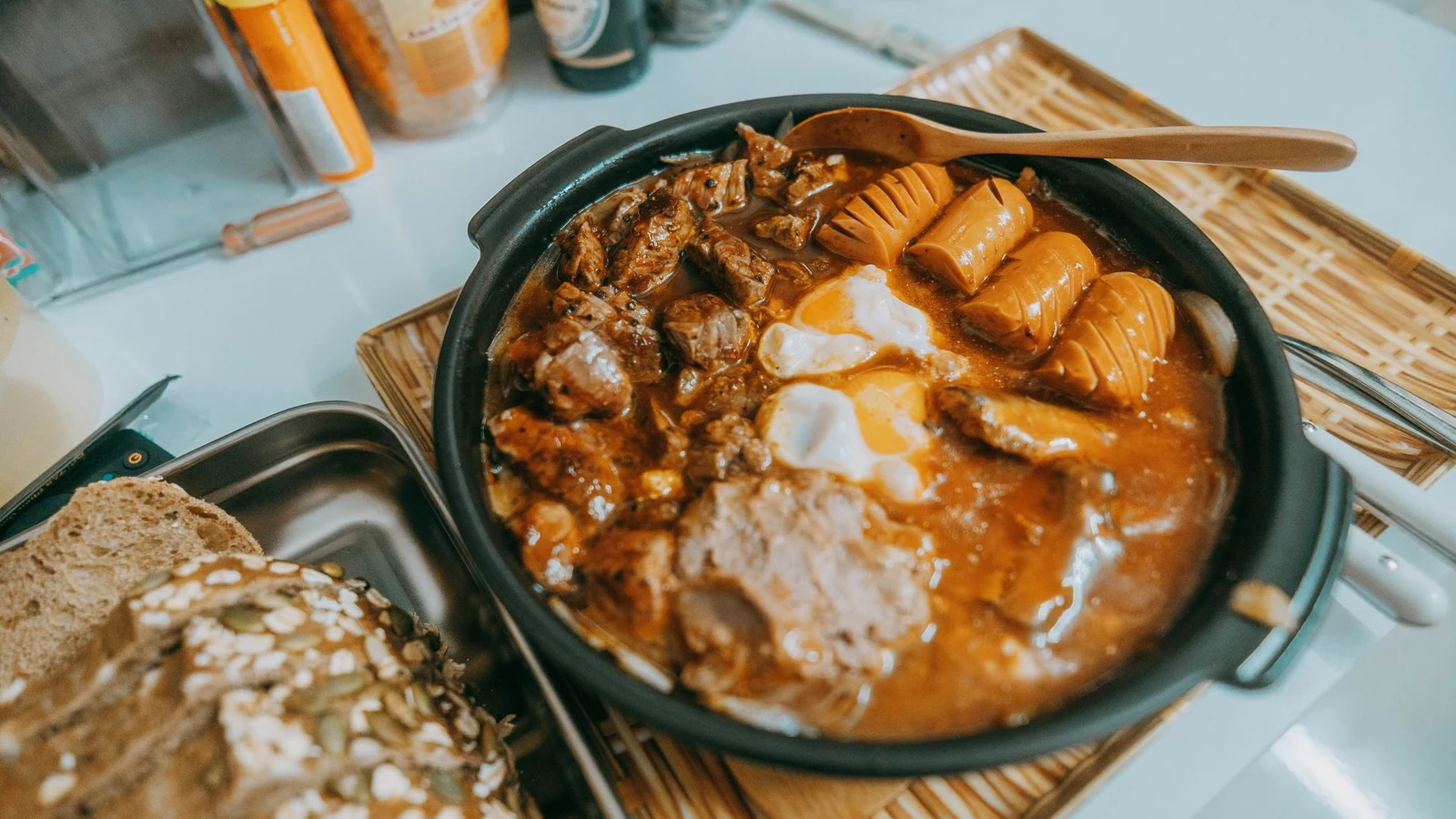 Dump-and-Go Crockpot Meals for Families Who Have Zero Time